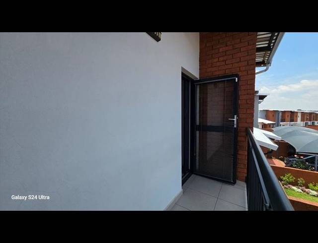 2 BEDROOM TOWNHOUSE FOR SALE IN PARKDENE